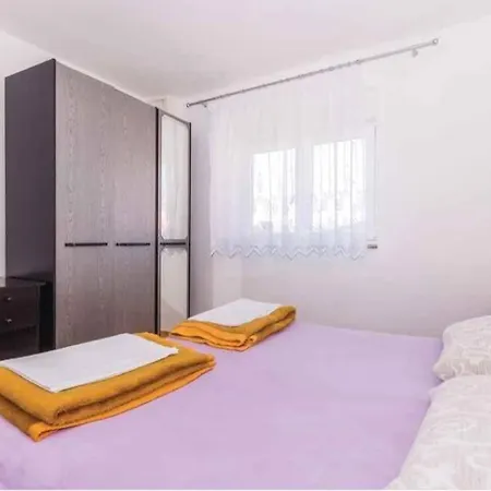 Apartamento In 15333